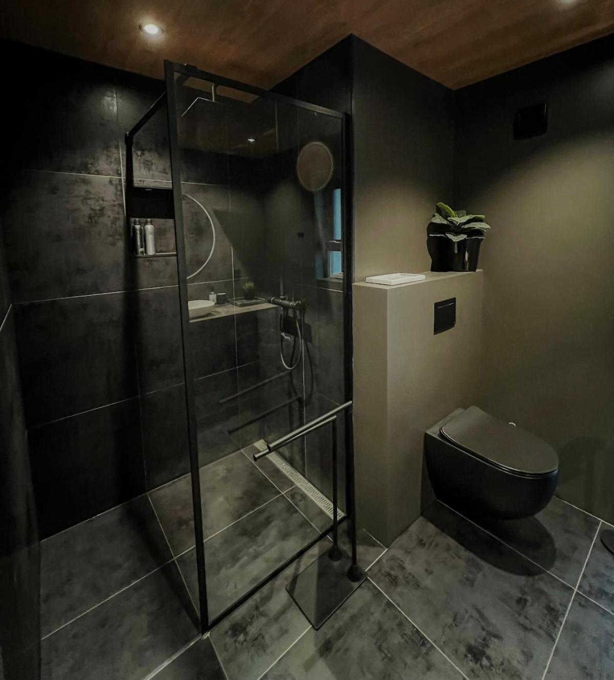 Seaside Villa With Outdoor Jacuzzi Haugesund Bagian luar foto